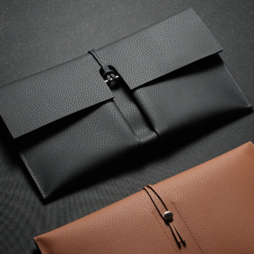 burggrafburggraf-vegane-clutch-Reto-Mirum-schwarz-genarbt-Front
